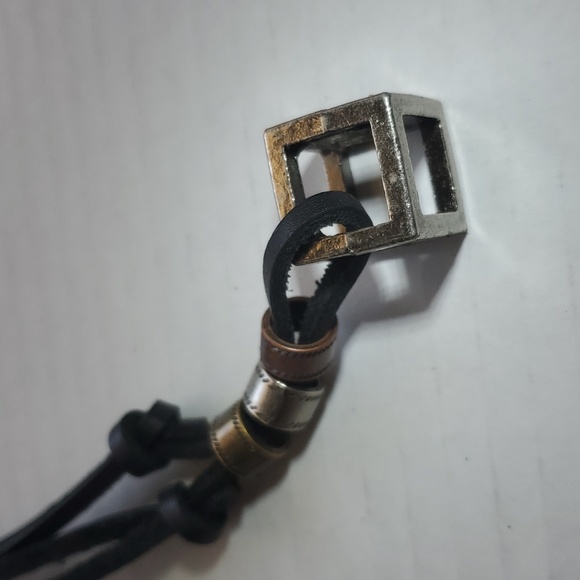 2 Necklaces Cube & Triangle Pendant Silver-Tone - Picture 7 of 10